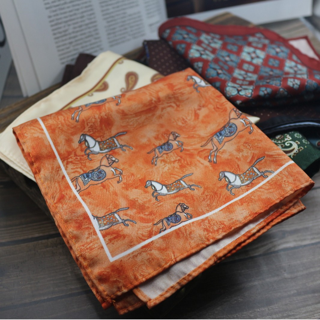 منديل جيب رجالي بتصميم عتيق، م - مراجعة Formal Wear Men H&M وسعره