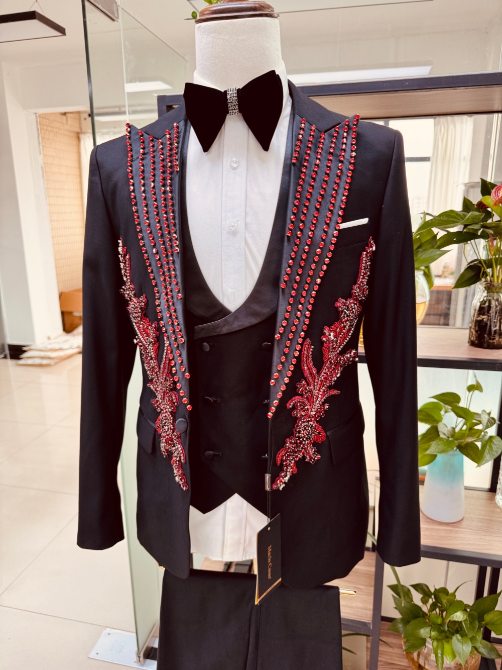 طقم بدلة رجالي جديد باللون الأ - مراجعة Men Formal Wear Red وسعره