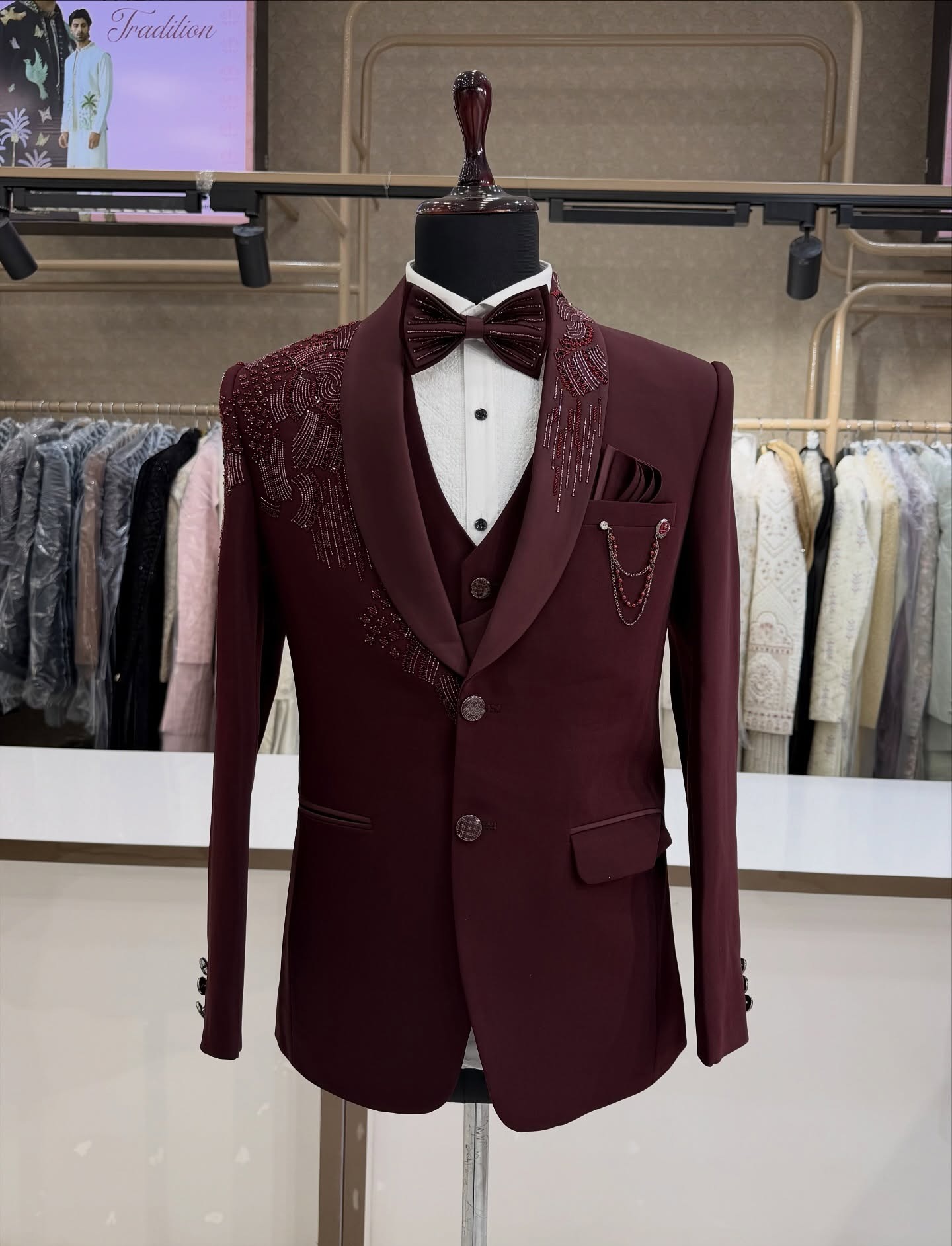 بدلة زفاف للعريس مكونة من 3 قط - مراجعة Men Formal Wear Red وسعره