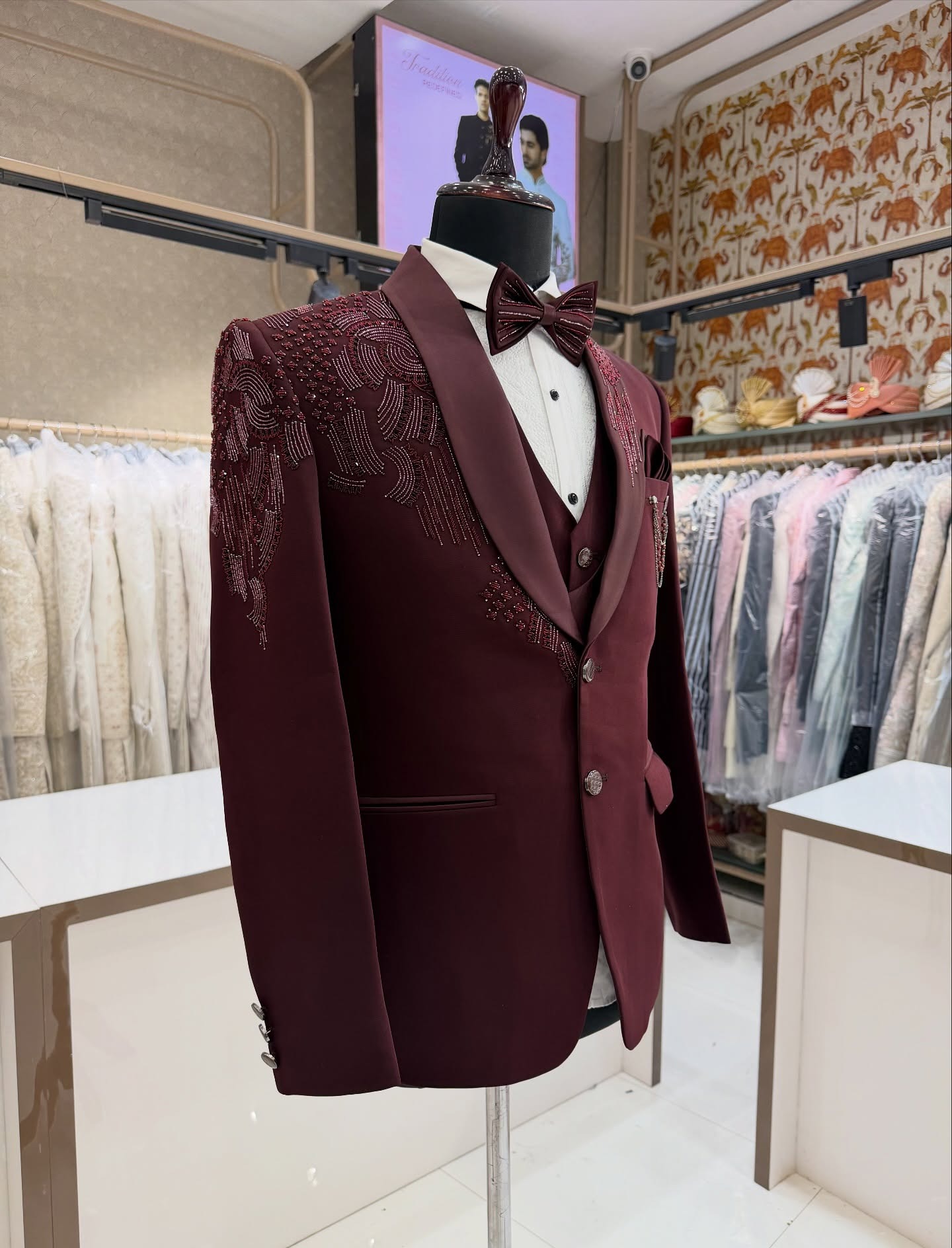 بدلة زفاف للعريس مكونة من 3 قط - مراجعة Men Formal Wear Red وسعره