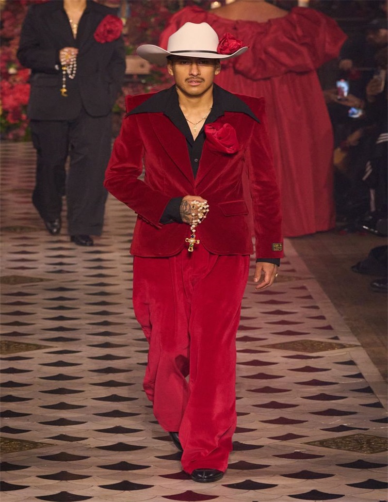 الأحمر الرجال الدعاوى مجموعة 2 - مراجعة Men Formal Wear Red وسعره